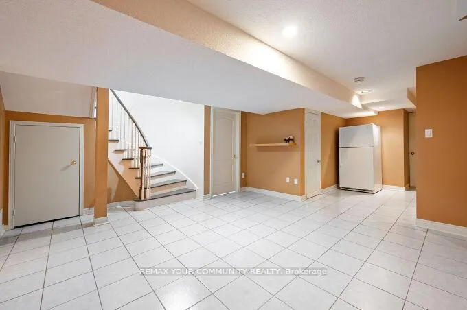 Photo 37 of 144 Broomlands Drive, Vaughan, Maple — HOMEH