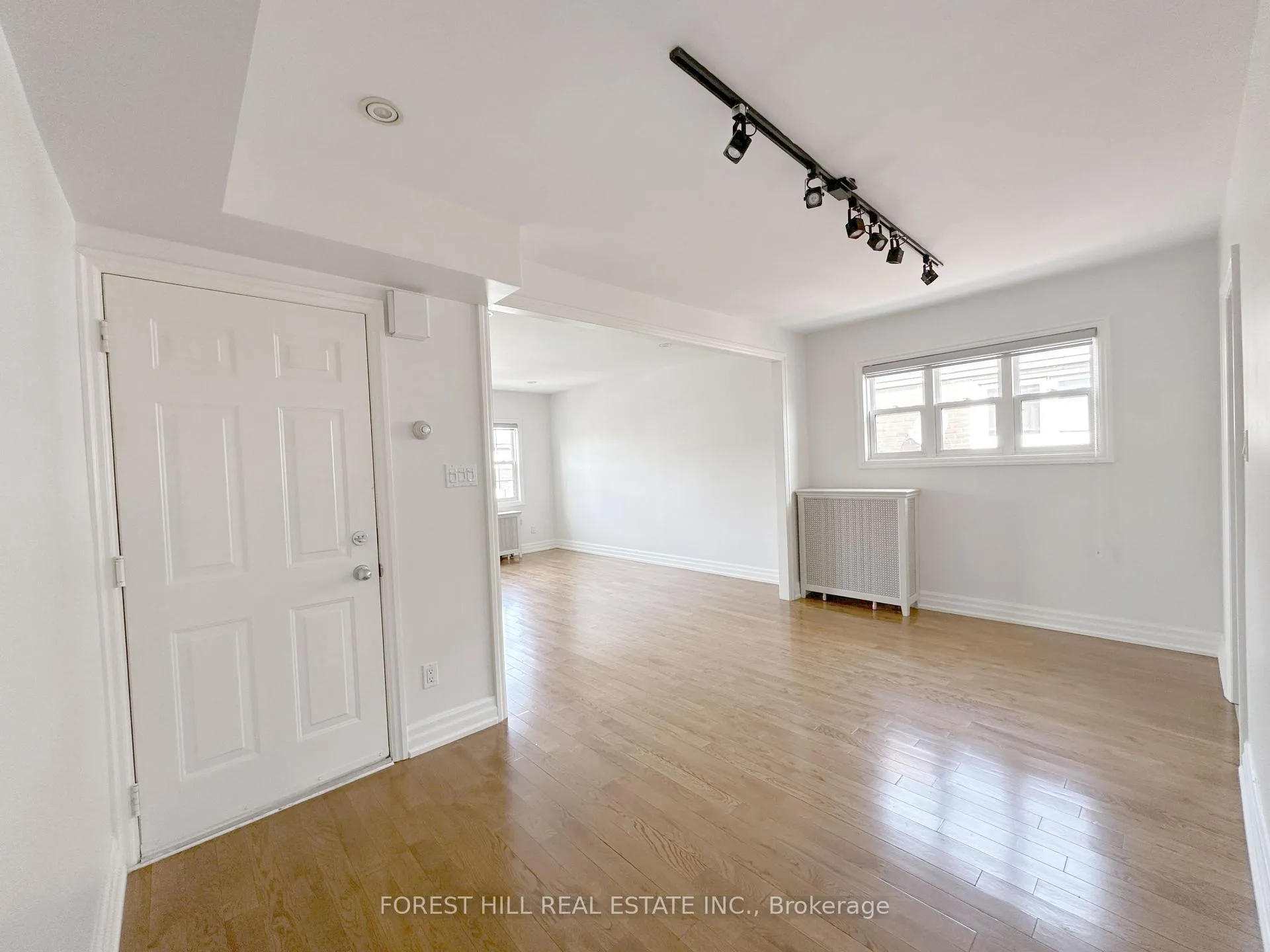 Photo 7 of Unit 2 (Upper), 1003 Avenue Road, Toronto, Yonge-Eglinton — HOMEH
