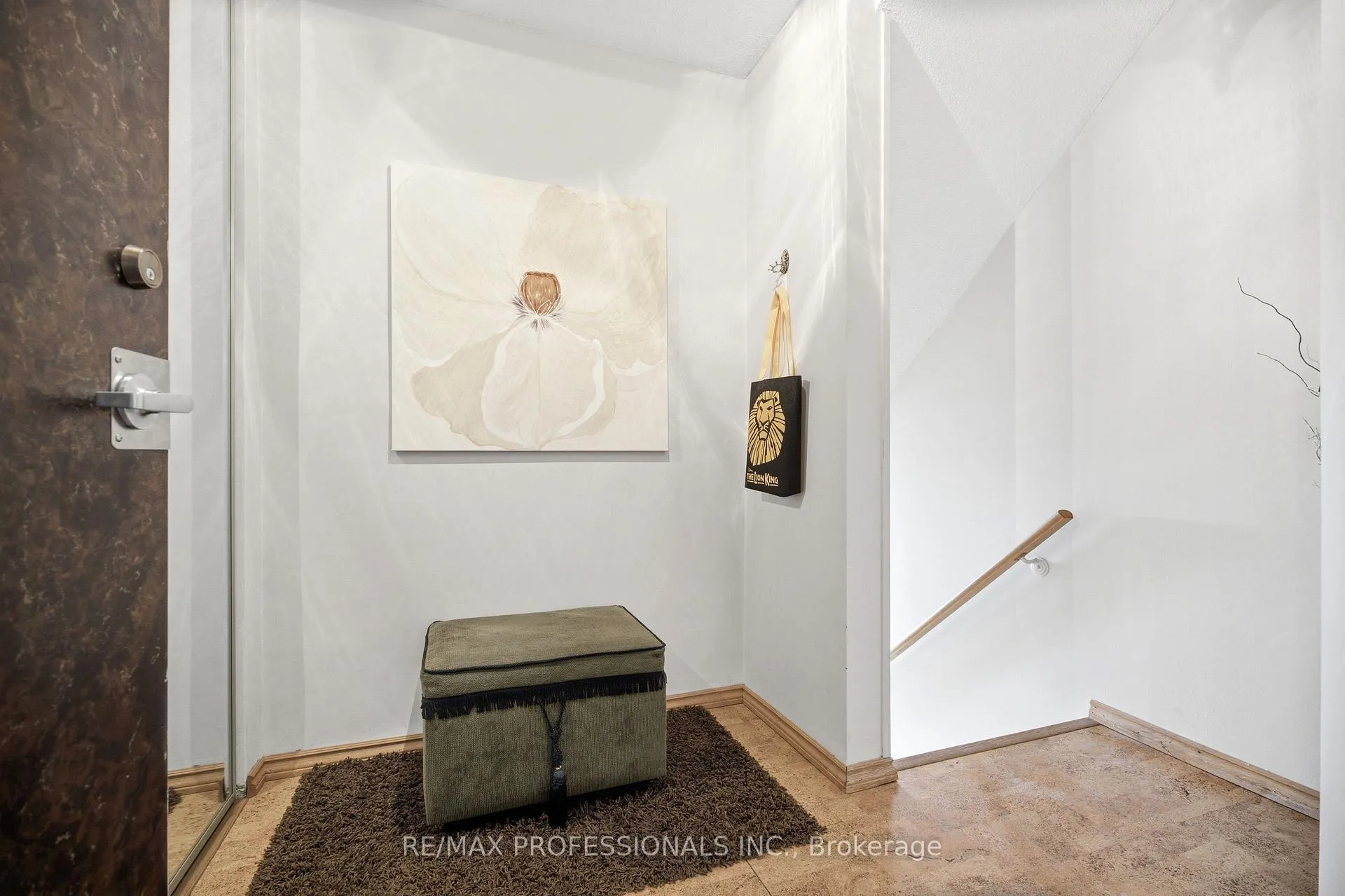 Photo 3 of Unit 1208, 11 Wincott Drive, Etobicoke, Kingsview Village-The Westway — HOMEH