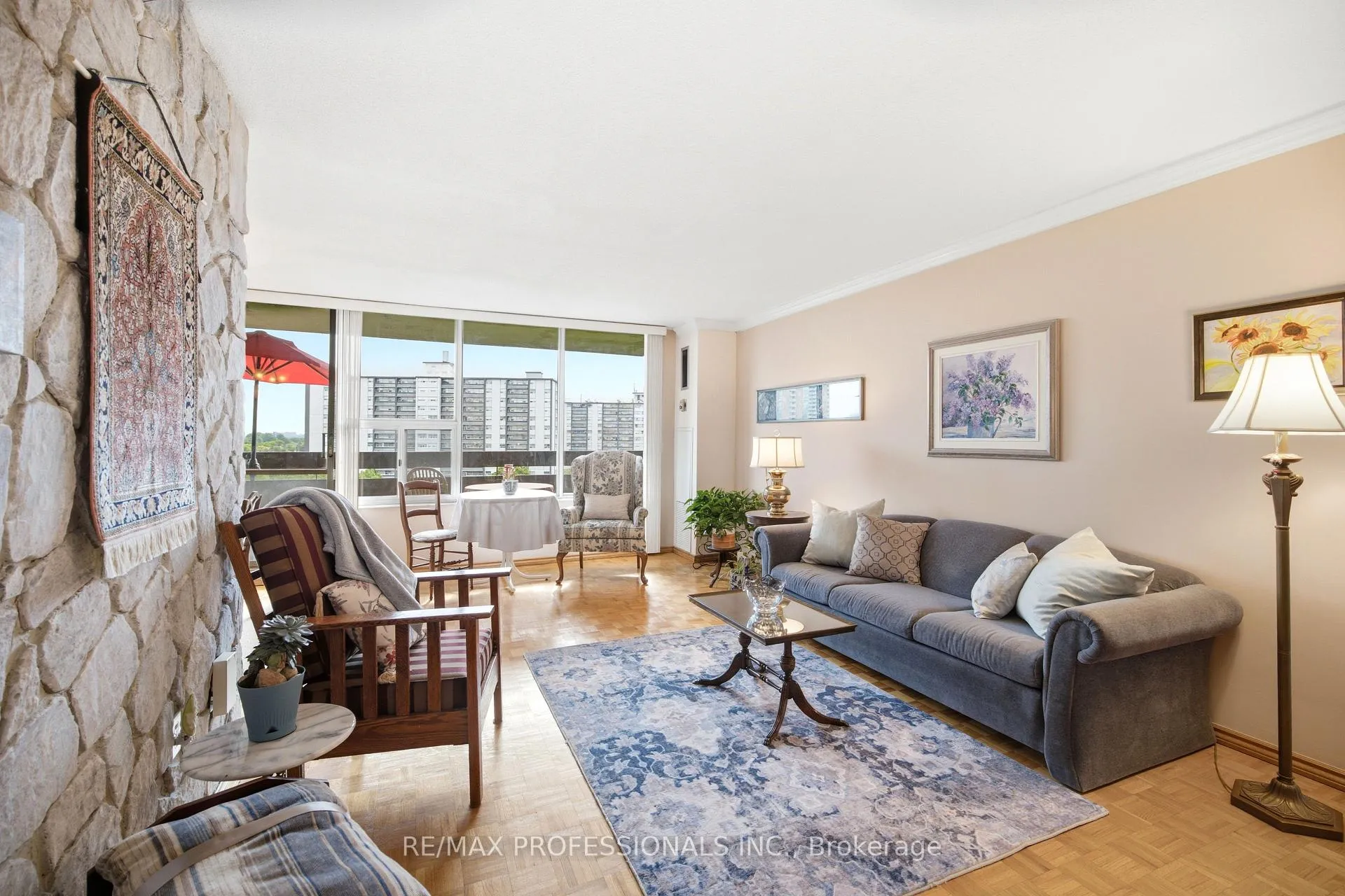 Photo 6 of Unit 1208, 11 Wincott Drive, Etobicoke, Kingsview Village-The Westway — HOMEH