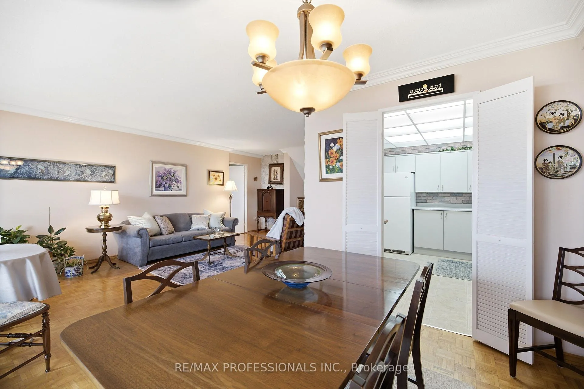 Photo 9 of Unit 1208, 11 Wincott Drive, Etobicoke, Kingsview Village-The Westway — HOMEH