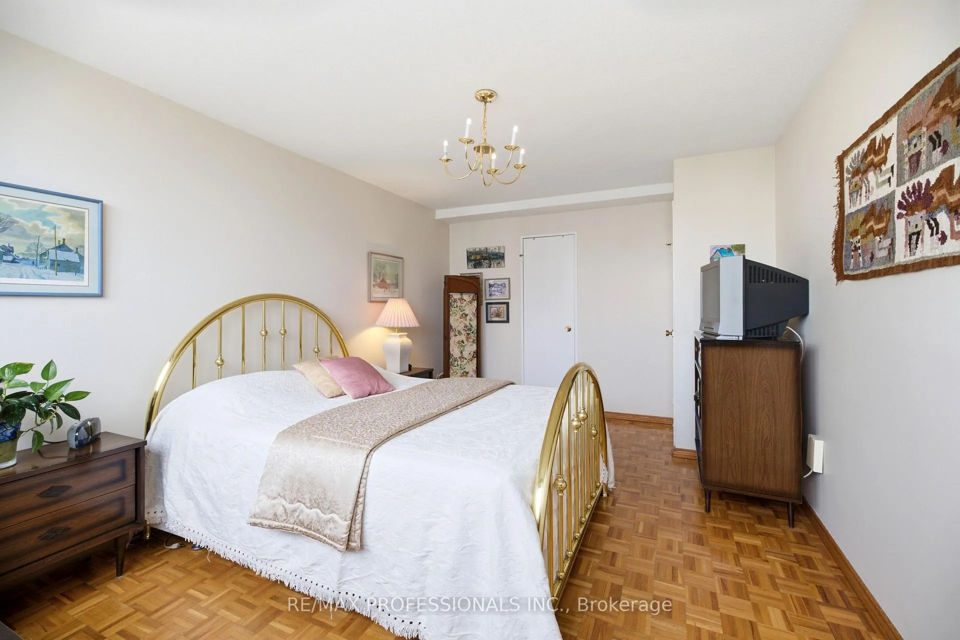 Photo 32 of Unit 1208, 11 Wincott Drive, Etobicoke, Kingsview Village-The Westway — HOMEH