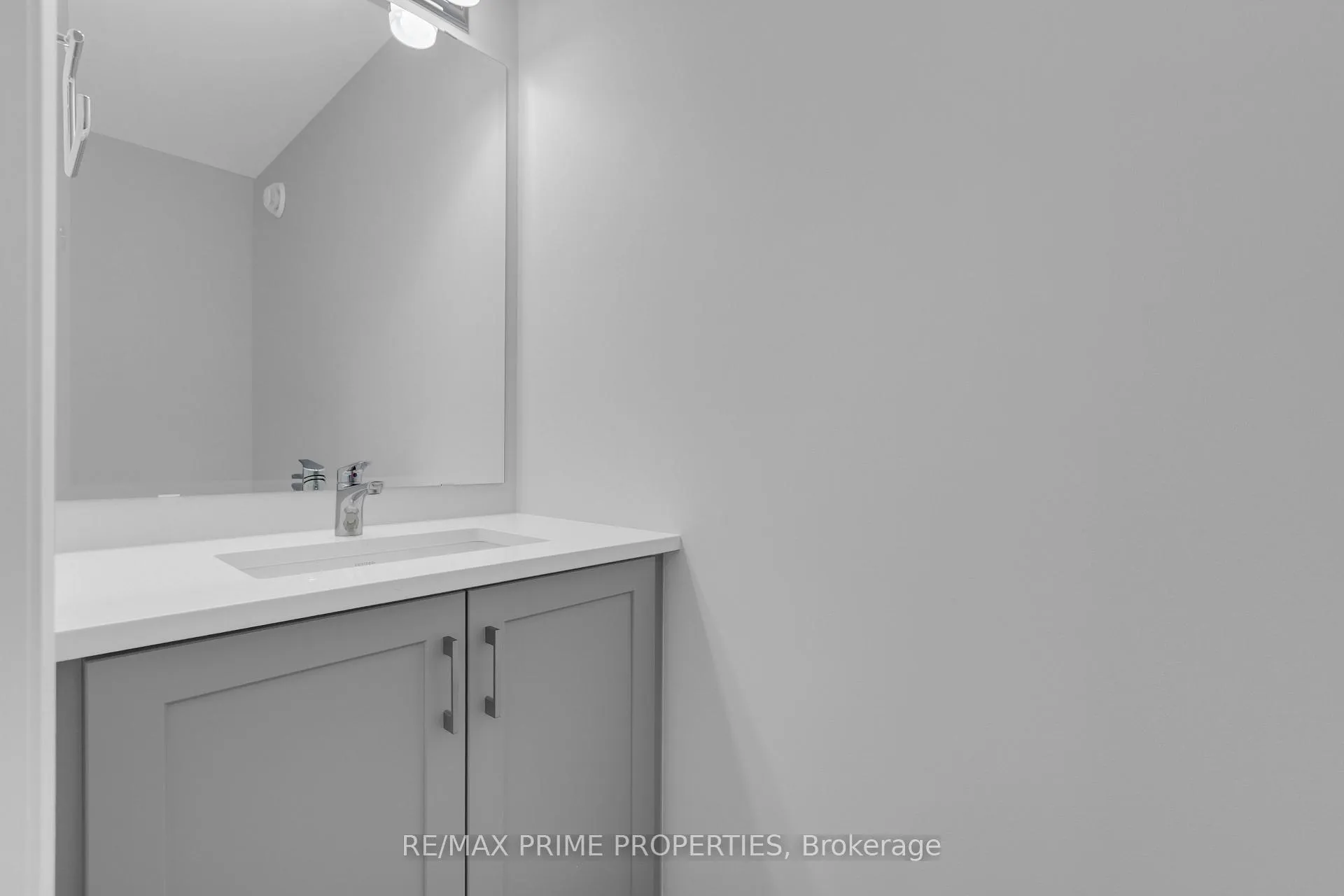 Photo 3 of 782 Tadpole Crescent, Ottawa, Barrhaven - Half Moon Bay — HOMEH