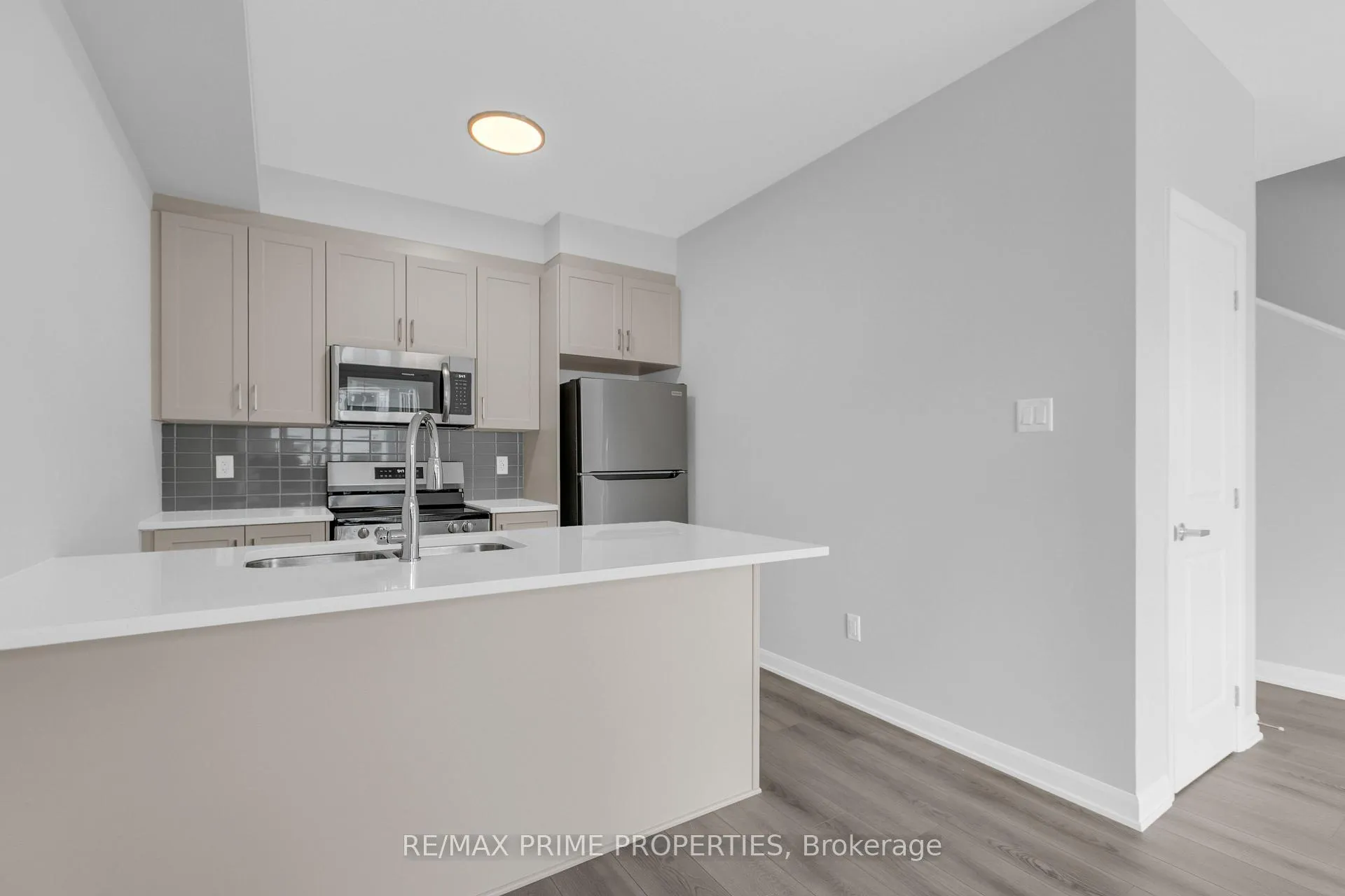 Photo 8 of 782 Tadpole Crescent, Ottawa, Barrhaven - Half Moon Bay — HOMEH