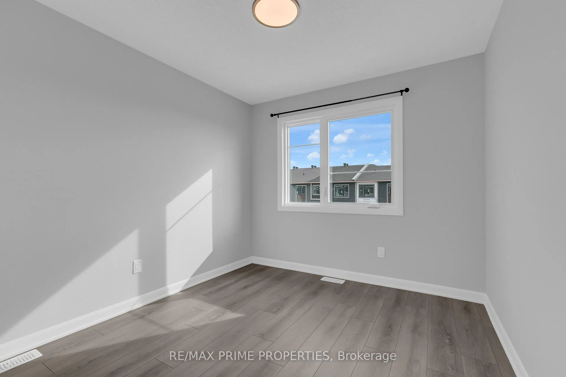 Photo 12 of 782 Tadpole Crescent, Ottawa, Barrhaven - Half Moon Bay — HOMEH
