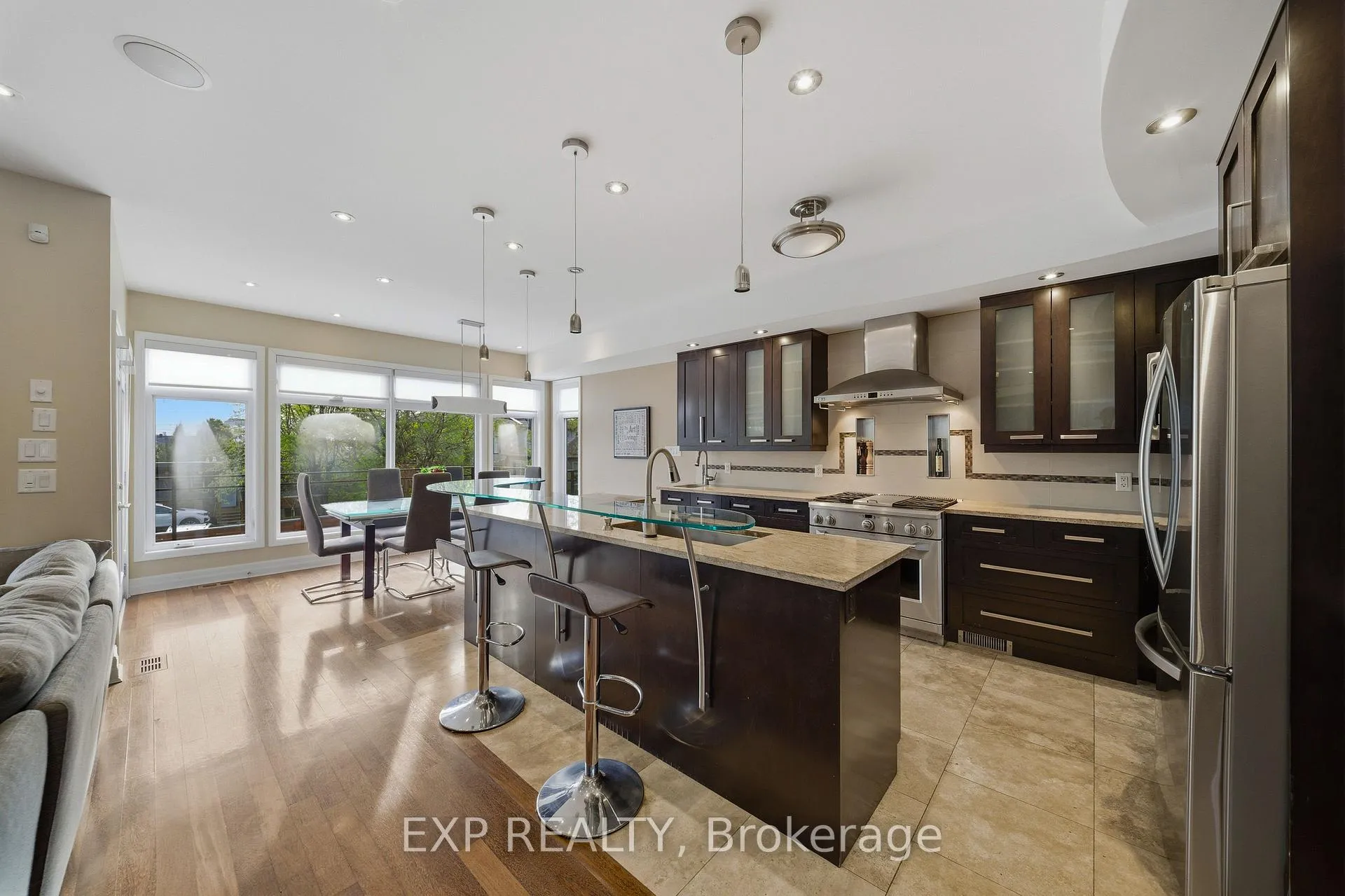 Photo 5 of 1356 Louis Lane, Ottawa, Cyrville Rd./Industrial Park — HOMEH
