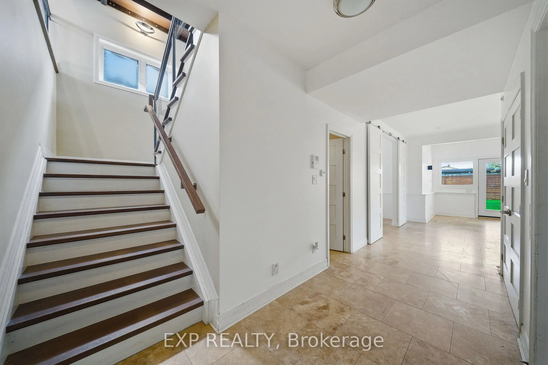 Photo 25 of 1356 Louis Lane, Ottawa, Cyrville Rd./Industrial Park — HOMEH