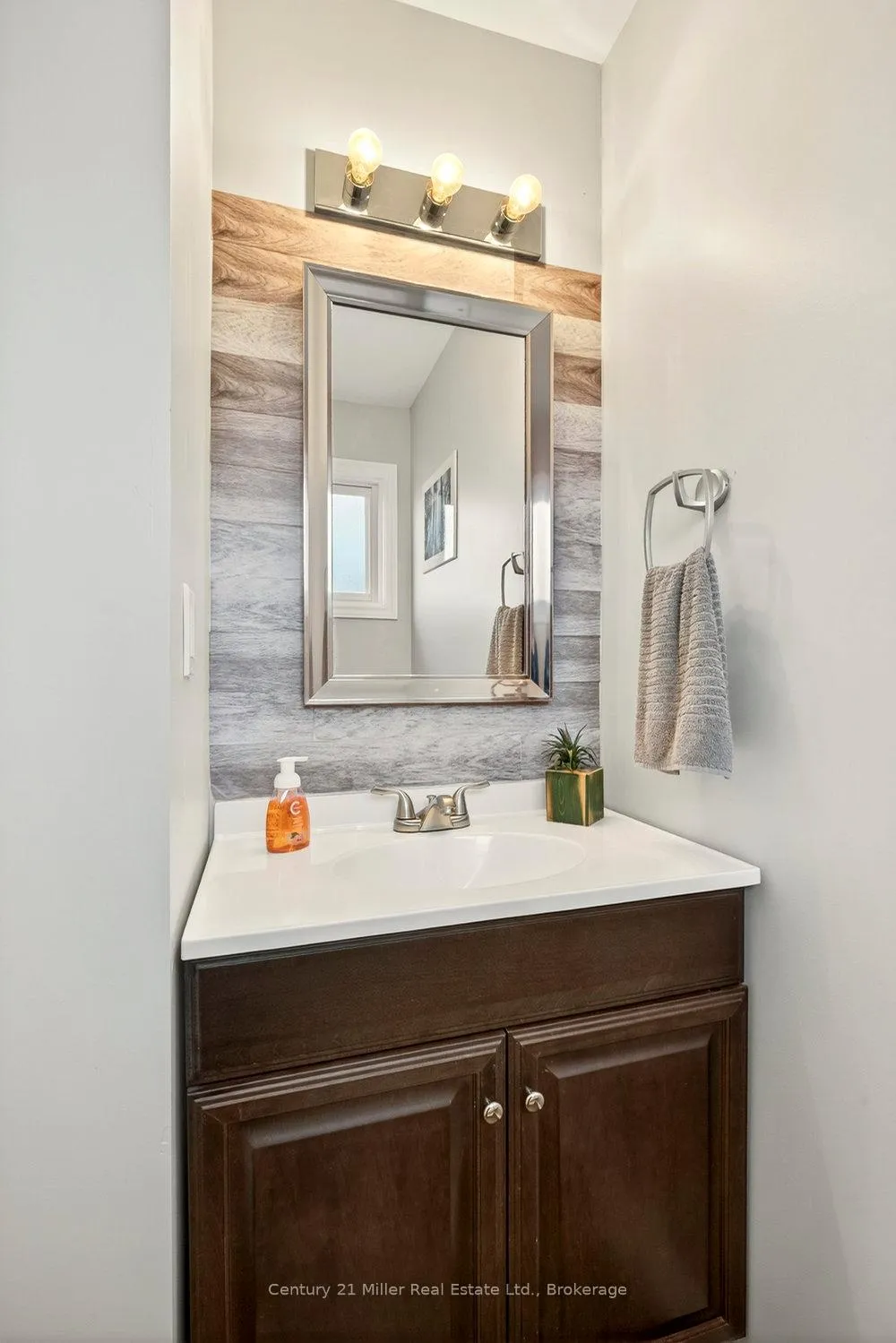 Photo 1 of Unit 69, 2050 Upper Middle Road, Burlington, Brant Hills — HOMEH