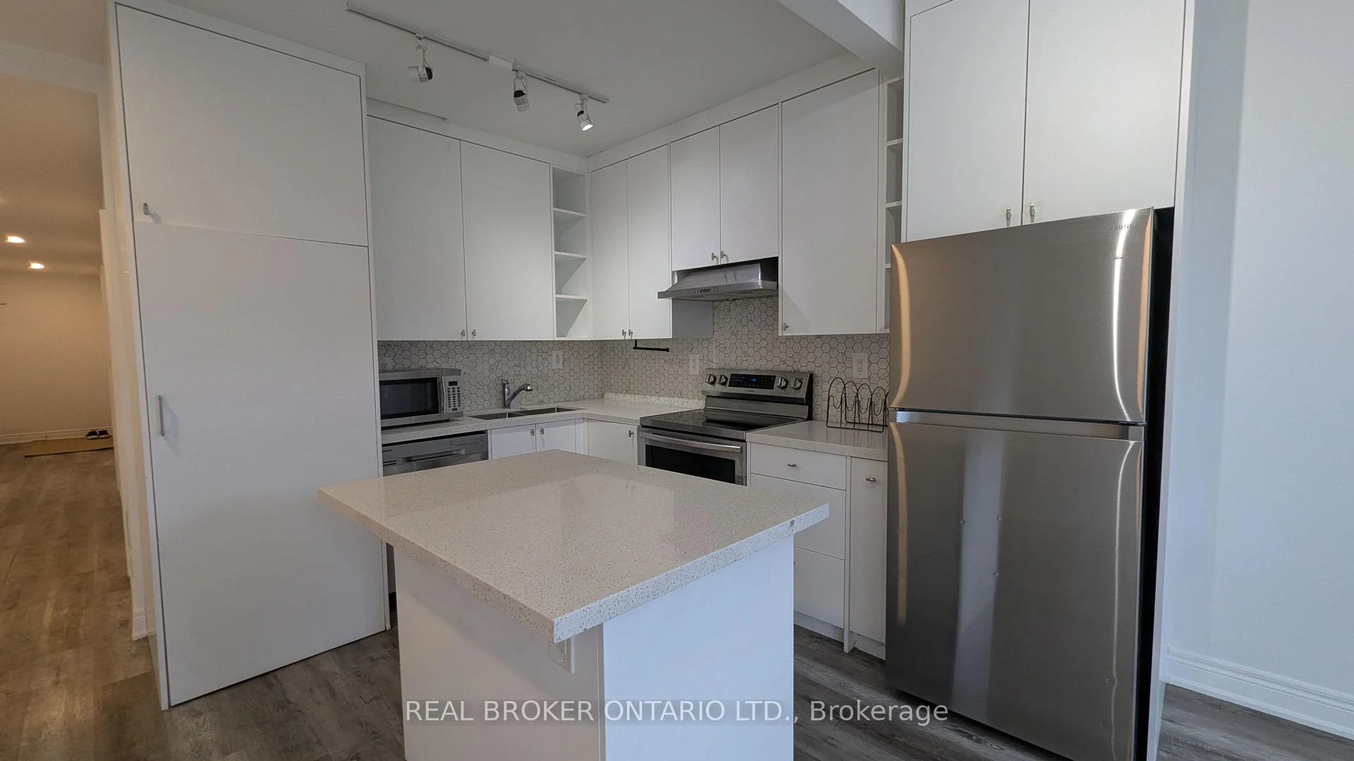 Photo 6 of Unit 4, 2199 Gerrard Street E, Toronto, East End-Danforth — HOMEH
