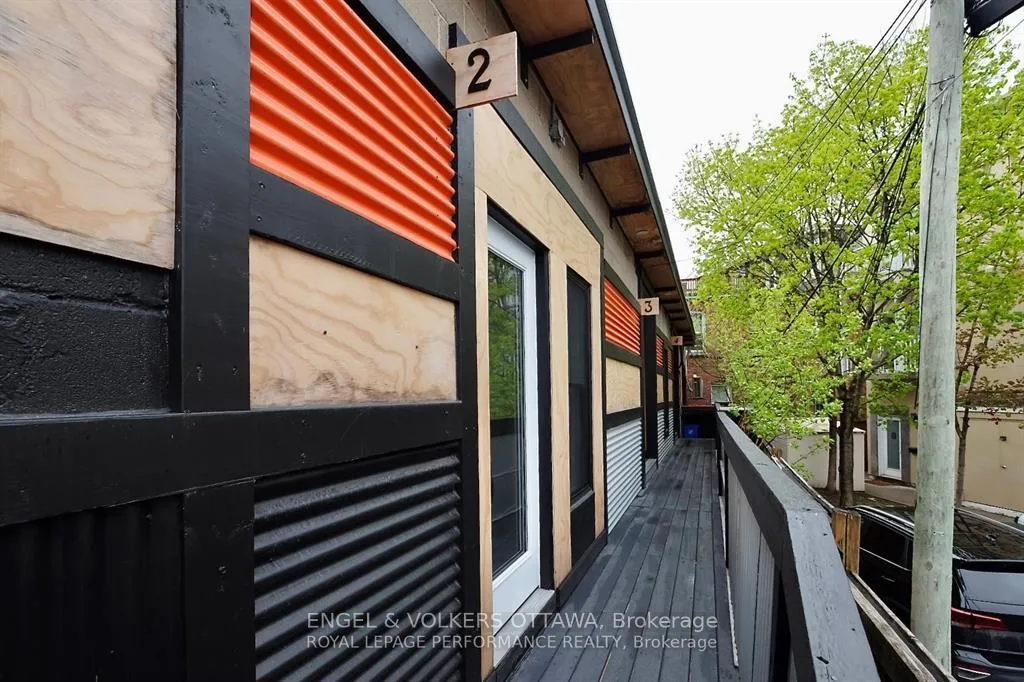 Photo 2 of 10 Sherbrooke Avenue, Ottawa, Hintonburg — HOMEH