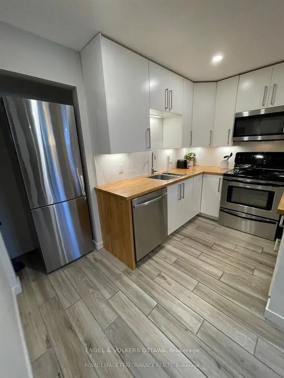 Photo 4 of 10 Sherbrooke Avenue, Ottawa, Hintonburg — HOMEH