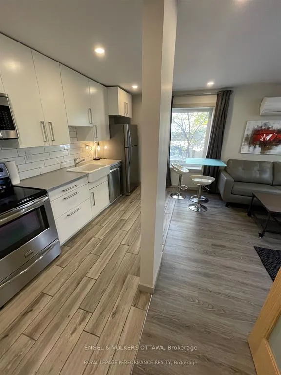 Photo 23 of 10 Sherbrooke Avenue, Ottawa, Hintonburg — HOMEH
