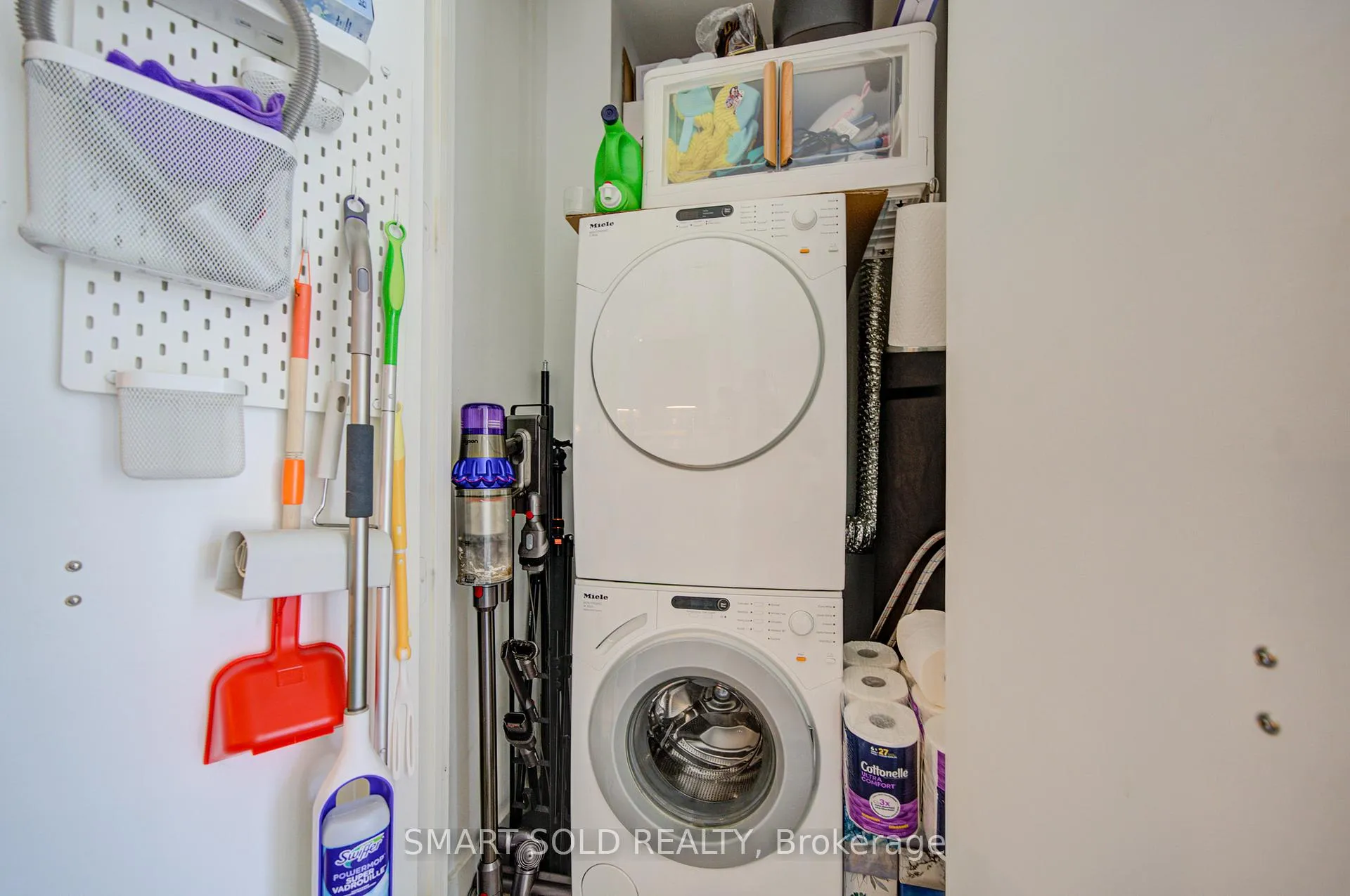 Photo 37 of Unit 436, 39 Queens Quay E, Toronto, Waterfront Communities — HOMEH