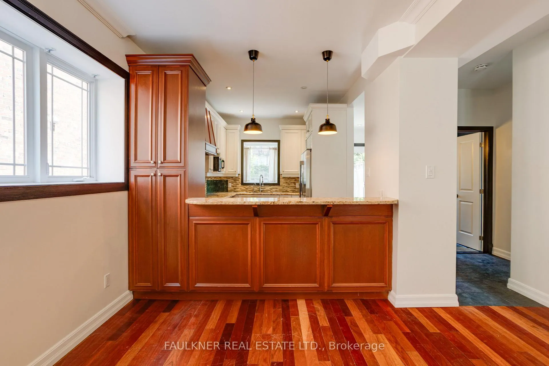 Photo 13 of 107 Blackburn Avenue, Ottawa, Sandy Hill — HOMEH