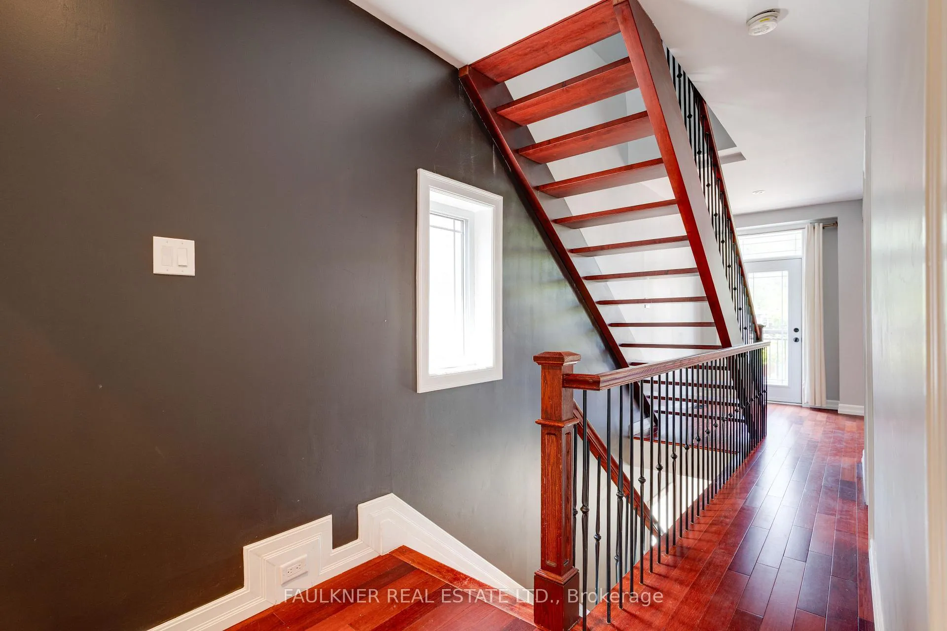 Photo 24 of 107 Blackburn Avenue, Ottawa, Sandy Hill — HOMEH