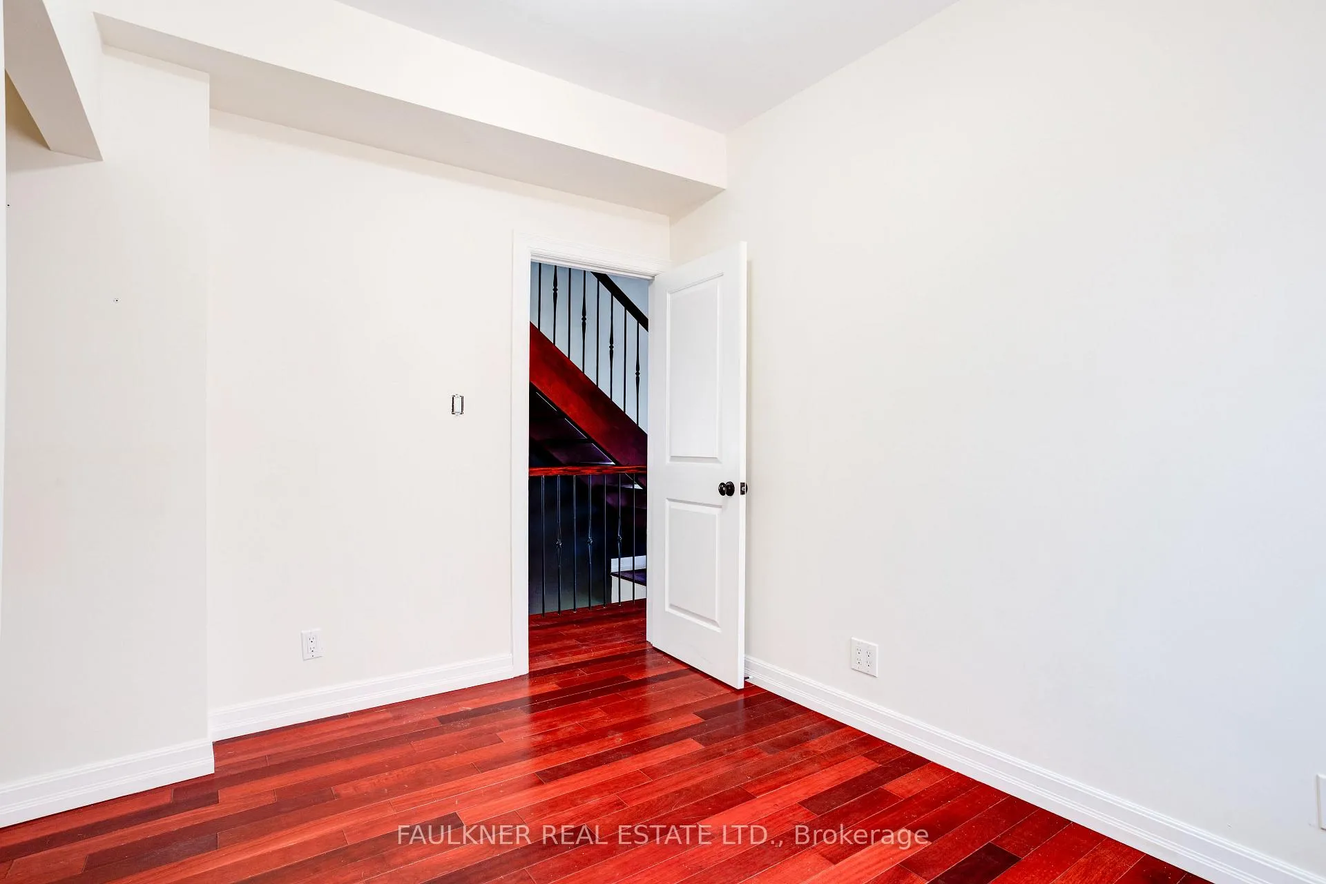 Photo 27 of 107 Blackburn Avenue, Ottawa, Sandy Hill — HOMEH