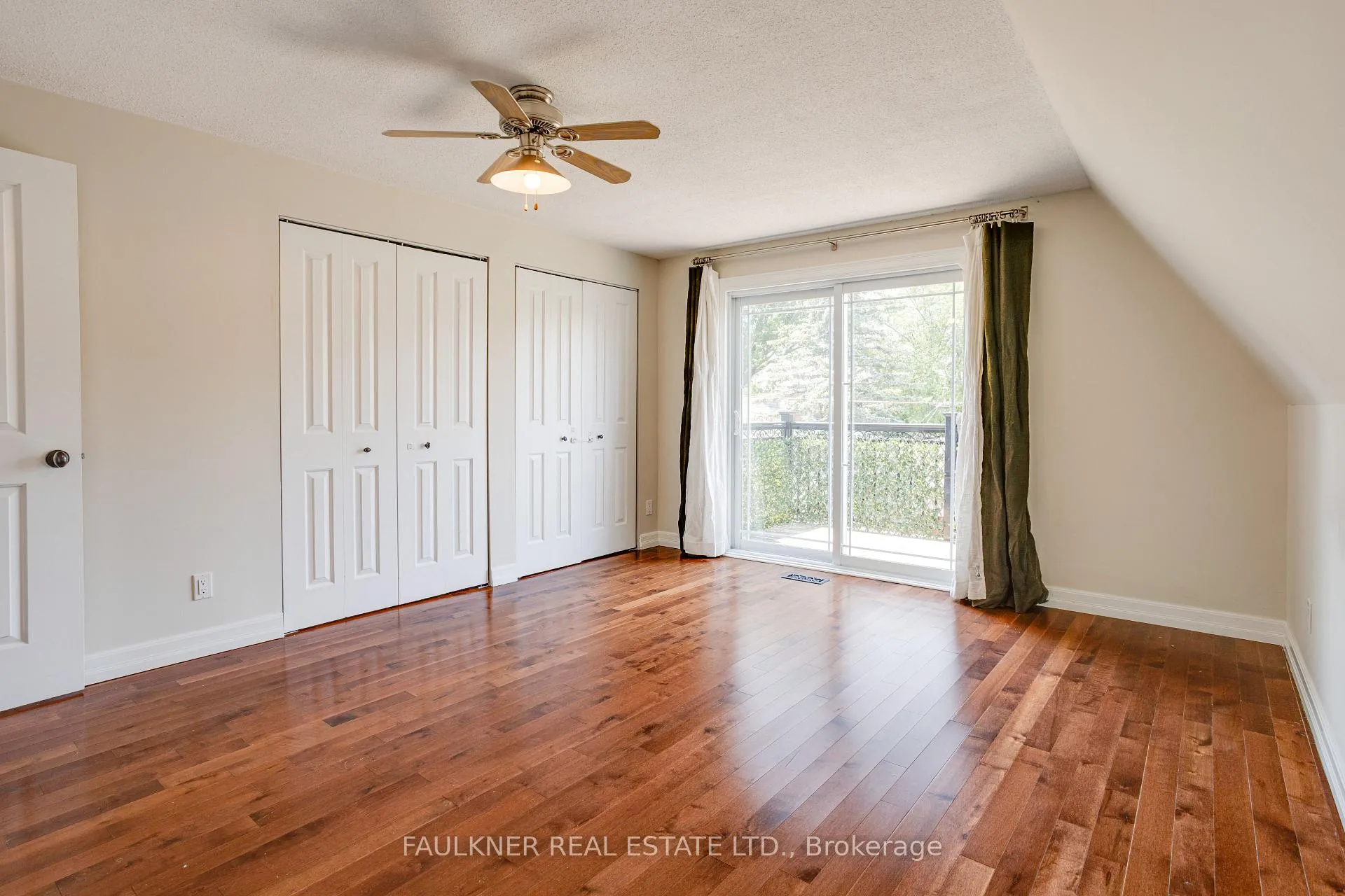 Photo 35 of 107 Blackburn Avenue, Ottawa, Sandy Hill — HOMEH