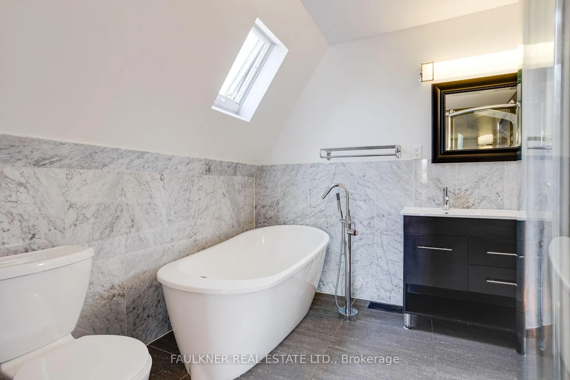 Photo 41 of 107 Blackburn Avenue, Ottawa, Sandy Hill — HOMEH