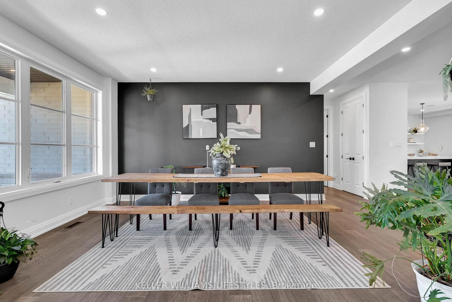 Photo 11 of 1724 Upper West Avenue, London, South B — HOMEH