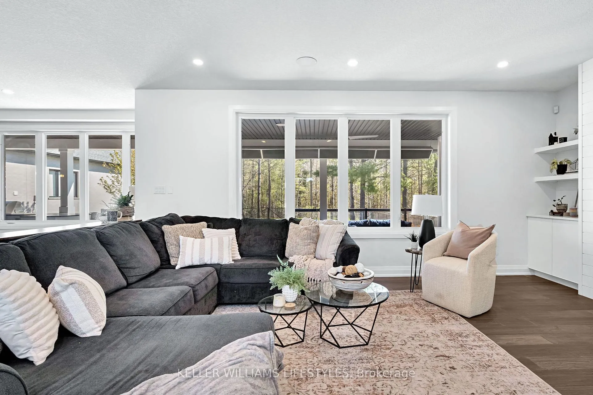 Photo 15 of 1724 Upper West Avenue, London, South B — HOMEH