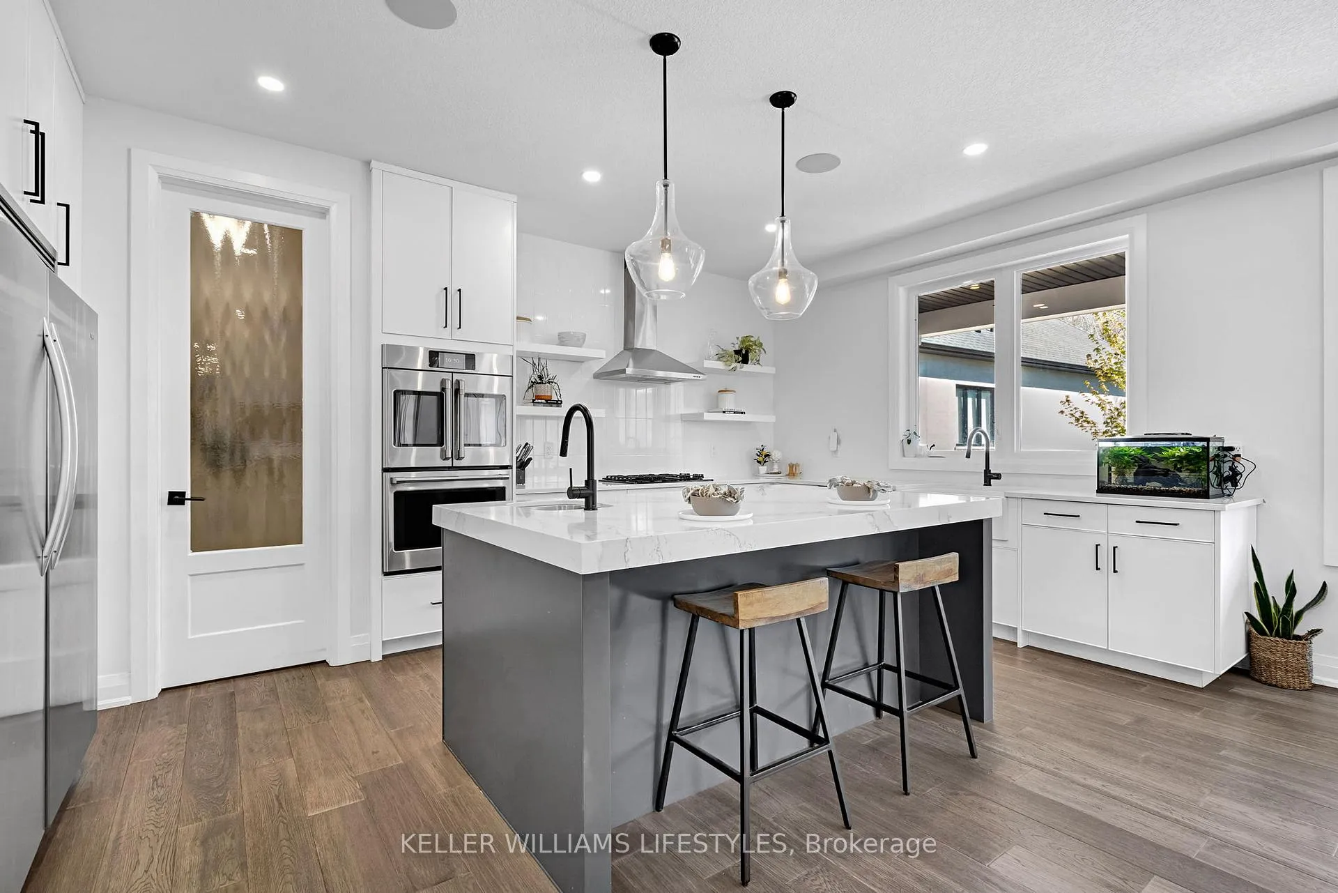 Photo 18 of 1724 Upper West Avenue, London, South B — HOMEH