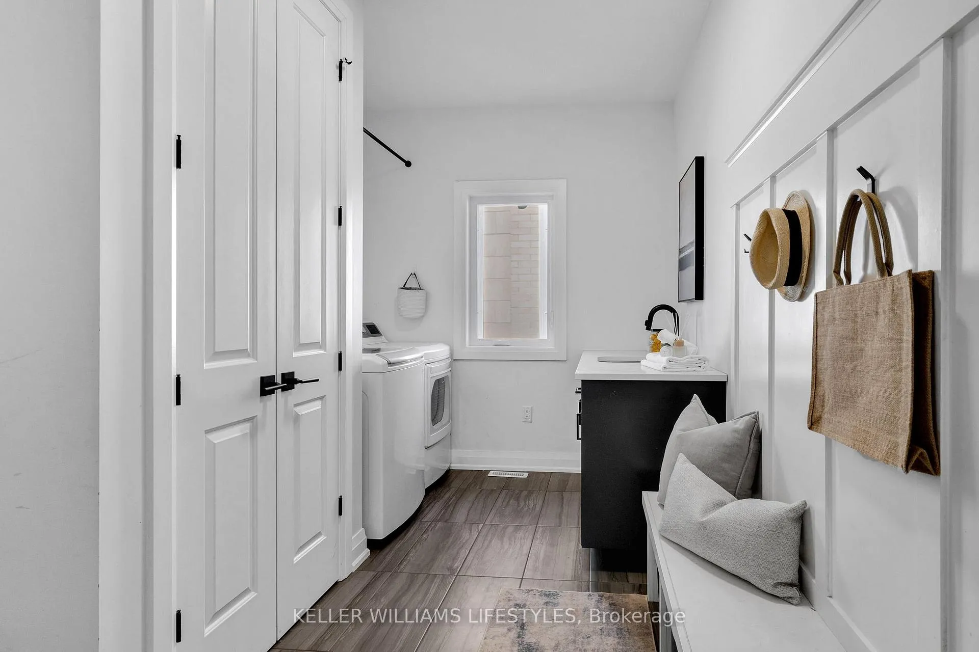 Photo 25 of 1724 Upper West Avenue, London, South B — HOMEH