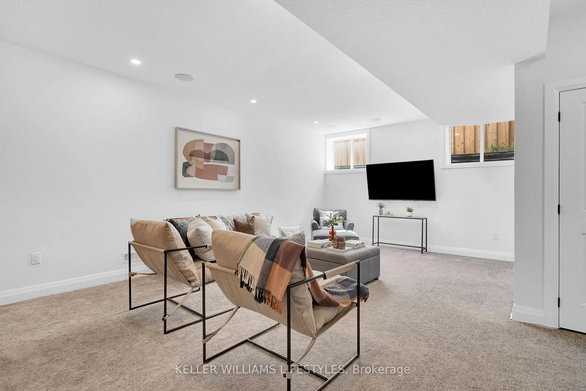 Photo 38 of 1724 Upper West Avenue, London, South B — HOMEH
