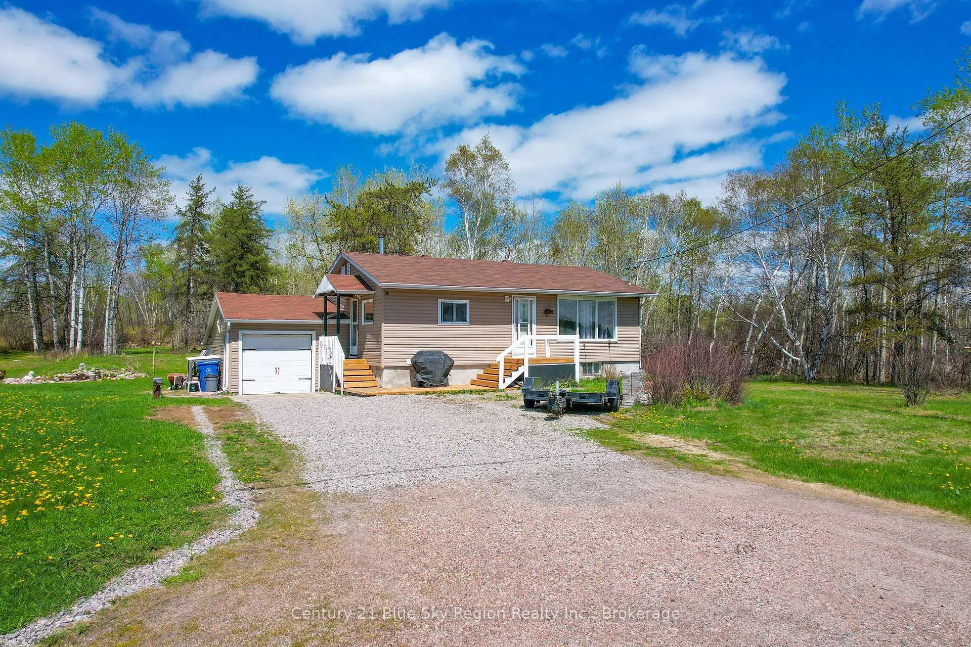 Photo 4 of 1742 Highway 17 E, East Ferris — HOMEH
