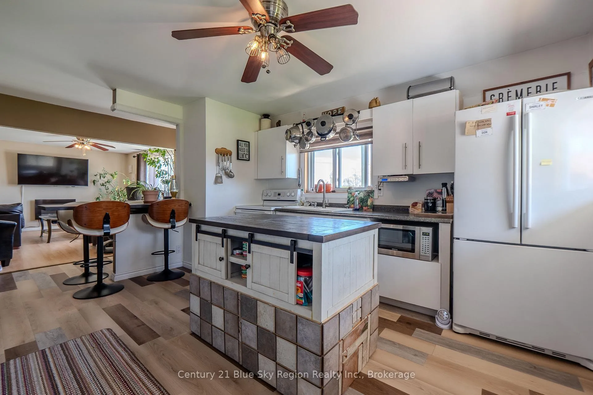Photo 12 of 1742 Highway 17 E, East Ferris — HOMEH