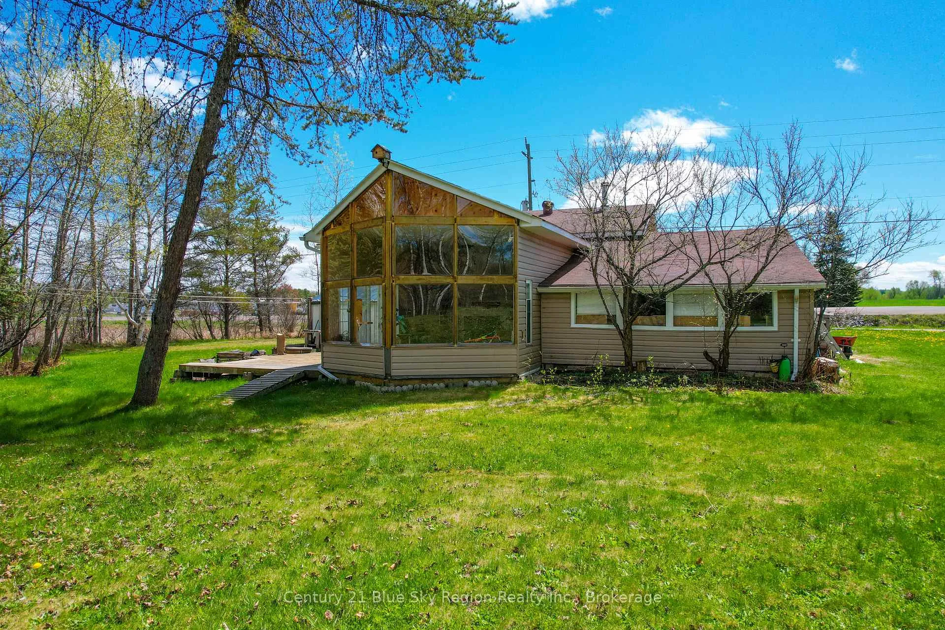 Photo 38 of 1742 Highway 17 E, East Ferris — HOMEH