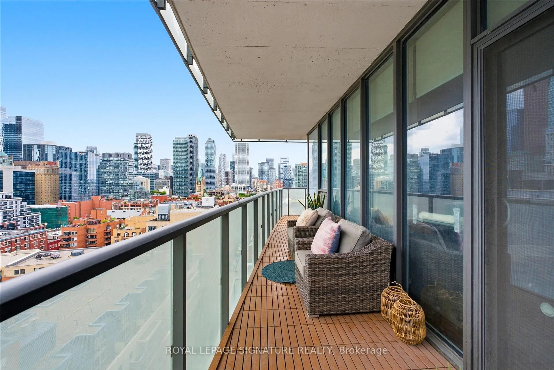 Photo 14 of Unit 1504, 1 Market Street, Toronto, Waterfront Communities — HOMEH