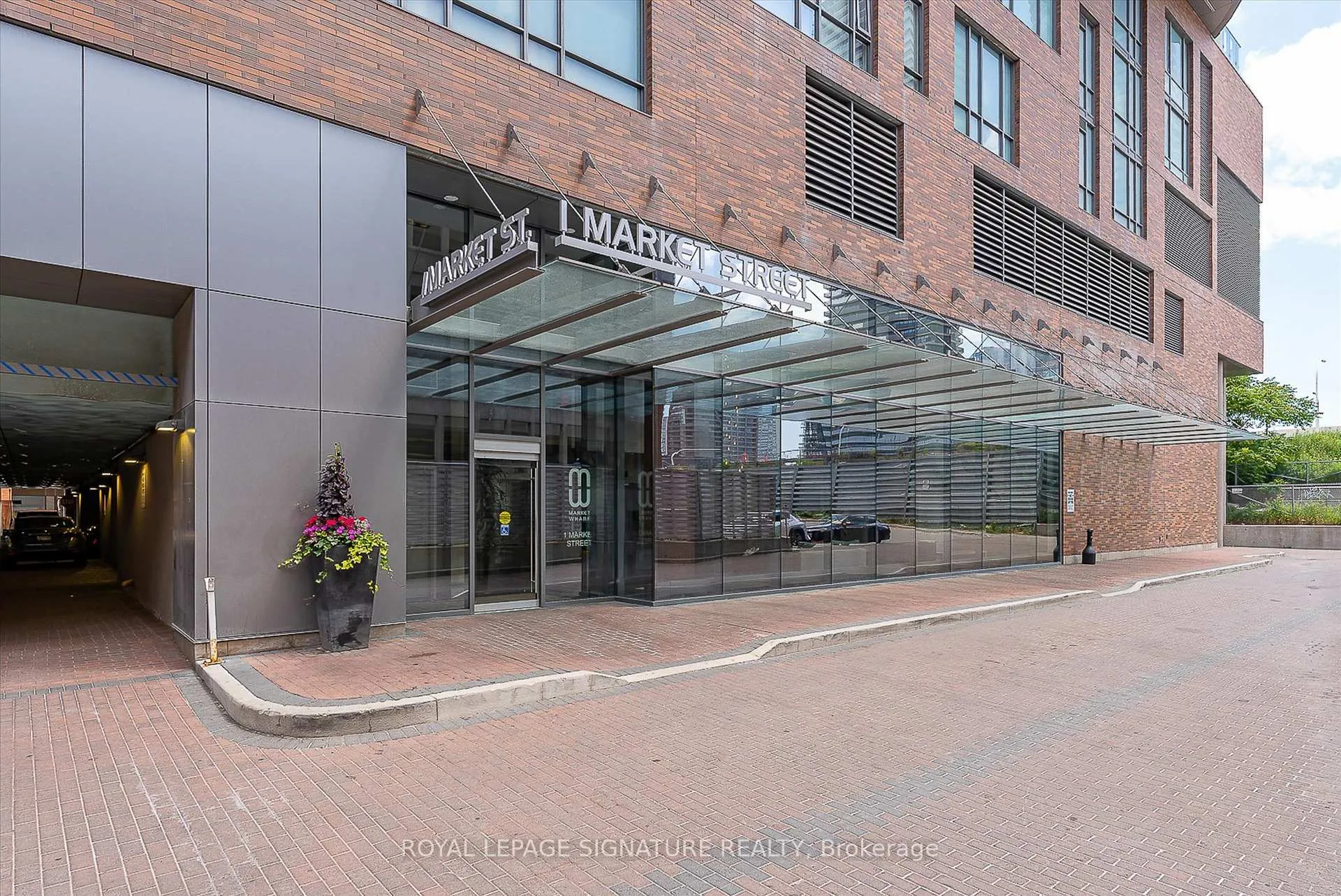Photo 22 of Unit 1504, 1 Market Street, Toronto, Waterfront Communities — HOMEH