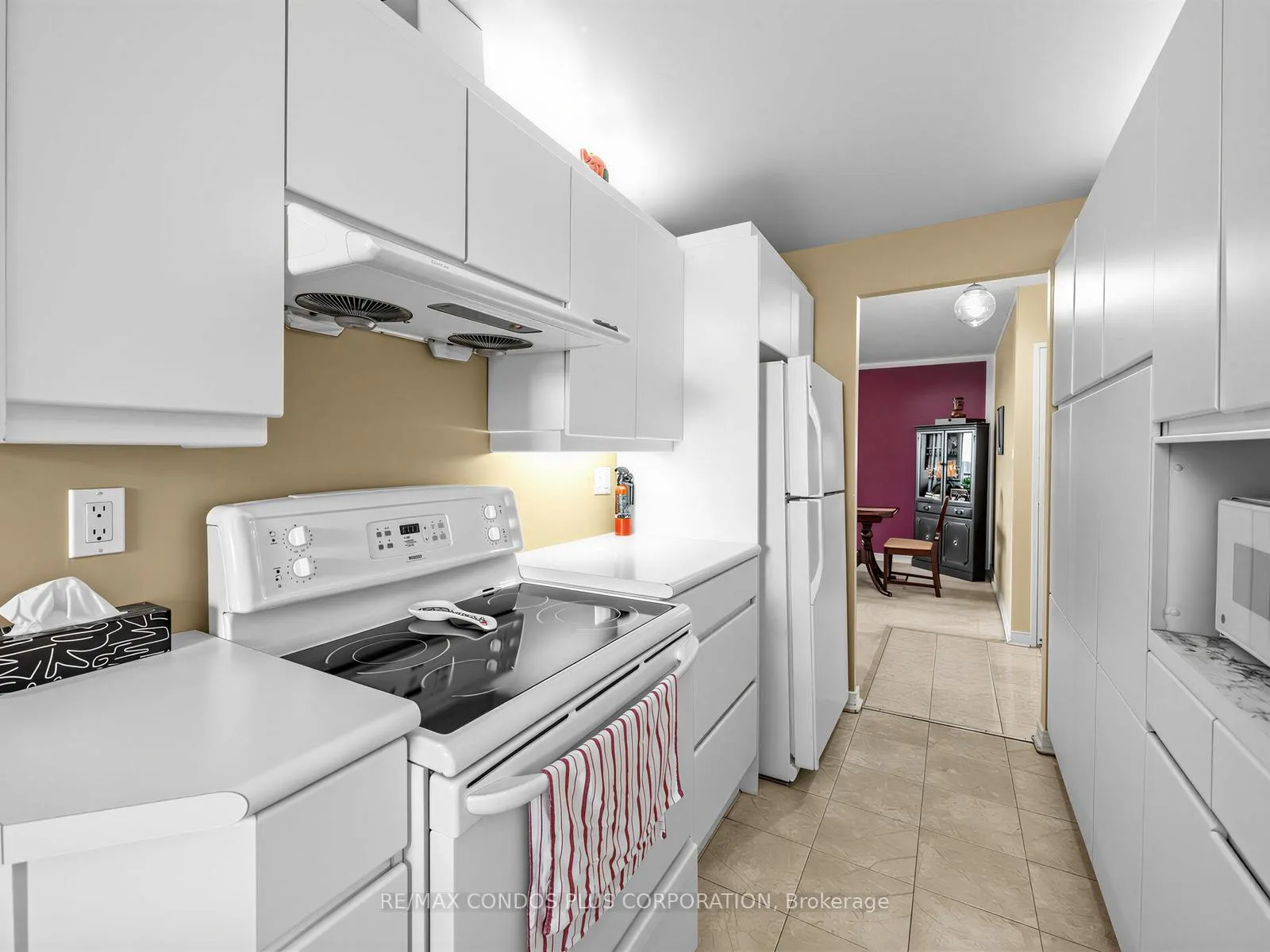 Photo 10 of Unit 1903, 299 Mill Road, Etobicoke, Markland Wood — HOMEH