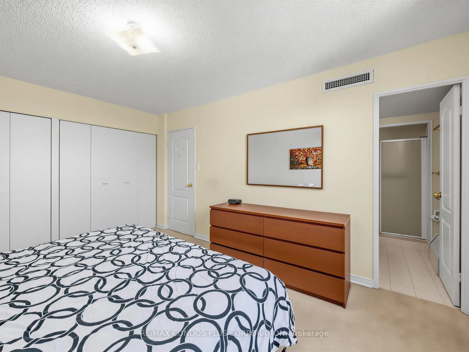 Photo 16 of Unit 1903, 299 Mill Road, Etobicoke, Markland Wood — HOMEH