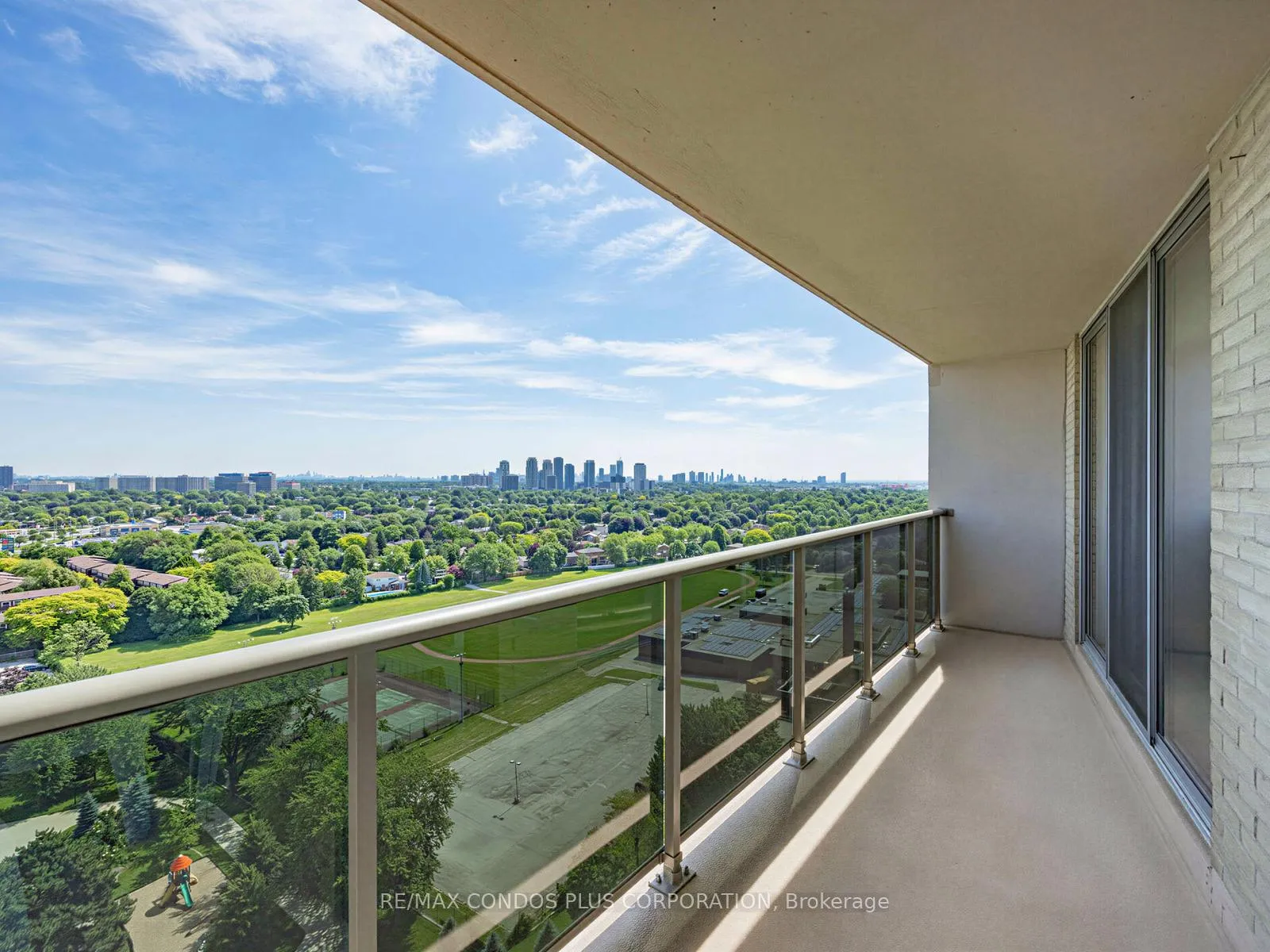 Photo 21 of Unit 1903, 299 Mill Road, Etobicoke, Markland Wood — HOMEH
