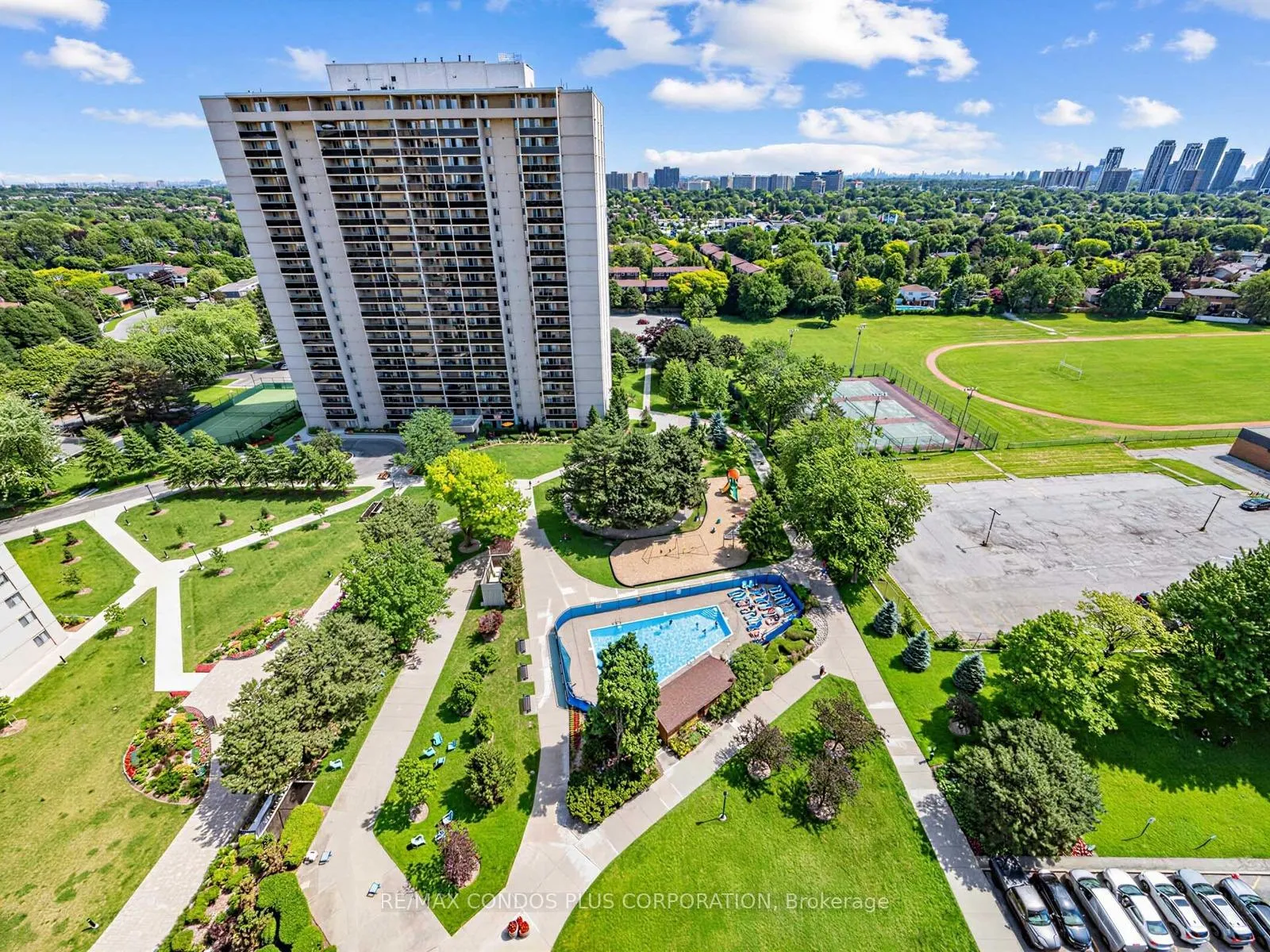 Photo 23 of Unit 1903, 299 Mill Road, Etobicoke, Markland Wood — HOMEH