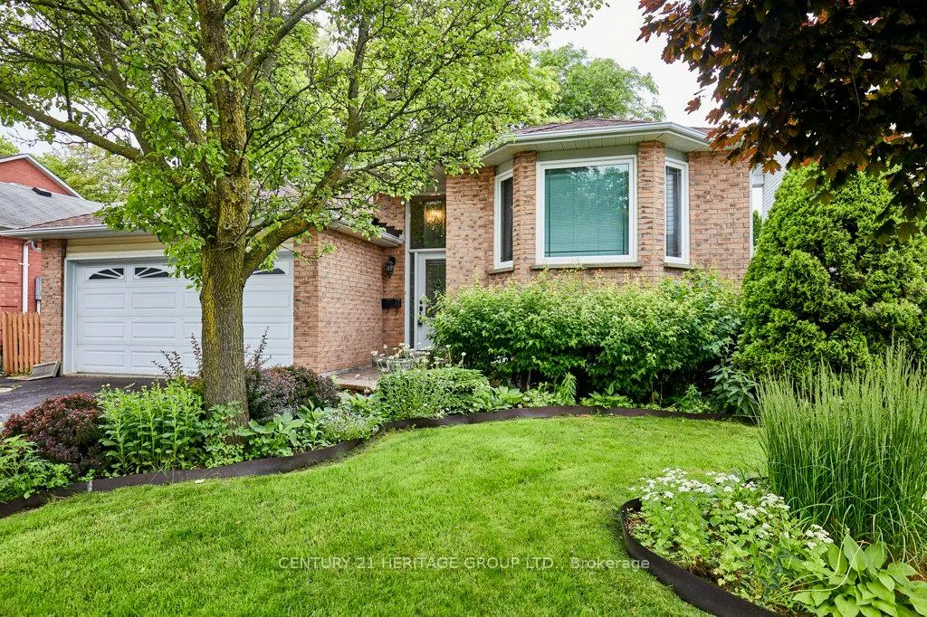 Photo 3 of 16 Concession Street E, Clarington, Bowmanville — HOMEH
