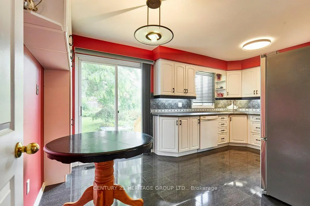 Photo 9 of 16 Concession Street E, Clarington, Bowmanville — HOMEH