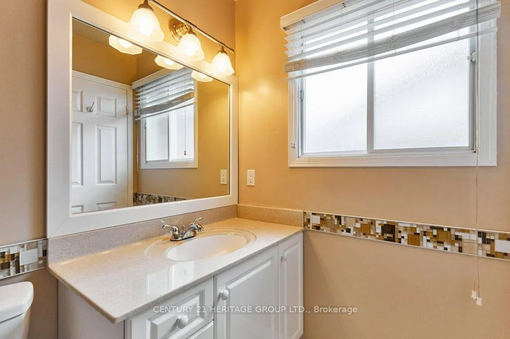 Photo 16 of 16 Concession Street E, Clarington, Bowmanville — HOMEH