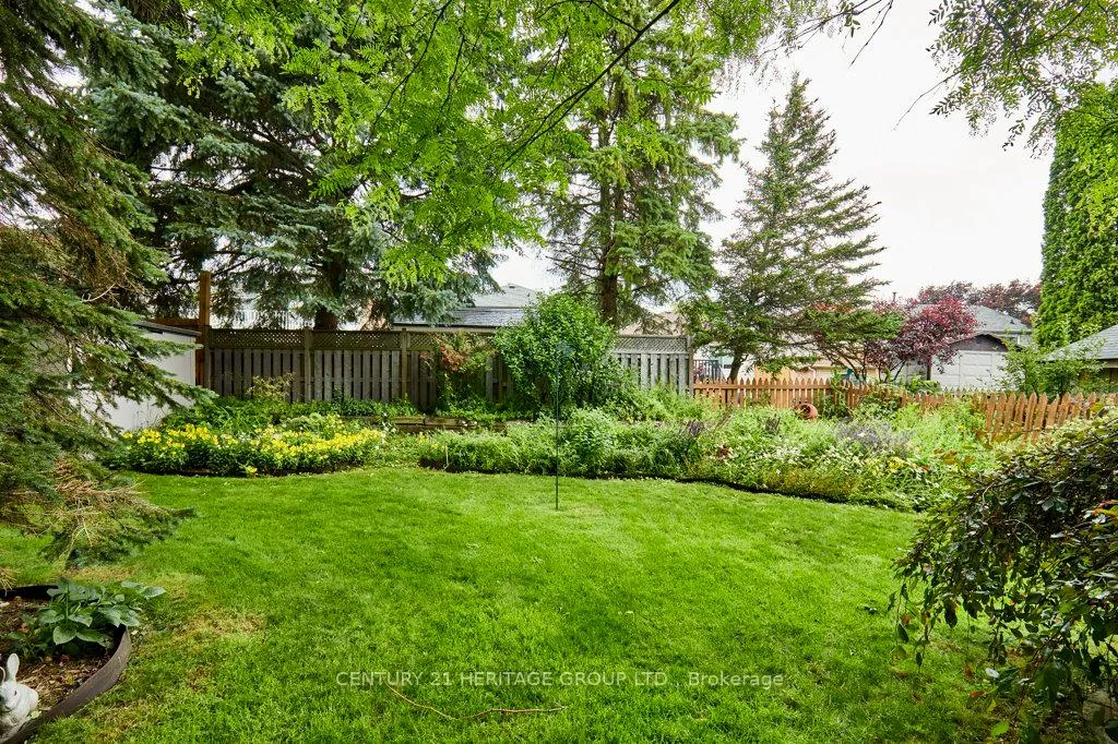 Photo 31 of 16 Concession Street E, Clarington, Bowmanville — HOMEH