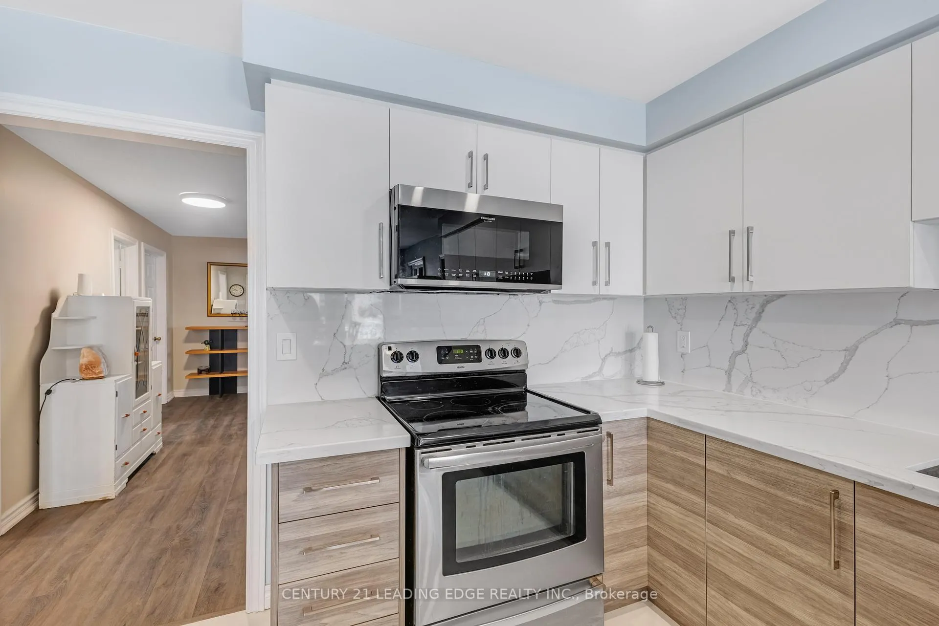 Photo 12 of 22 Havagal Crescent, Markham, Markville — HOMEH