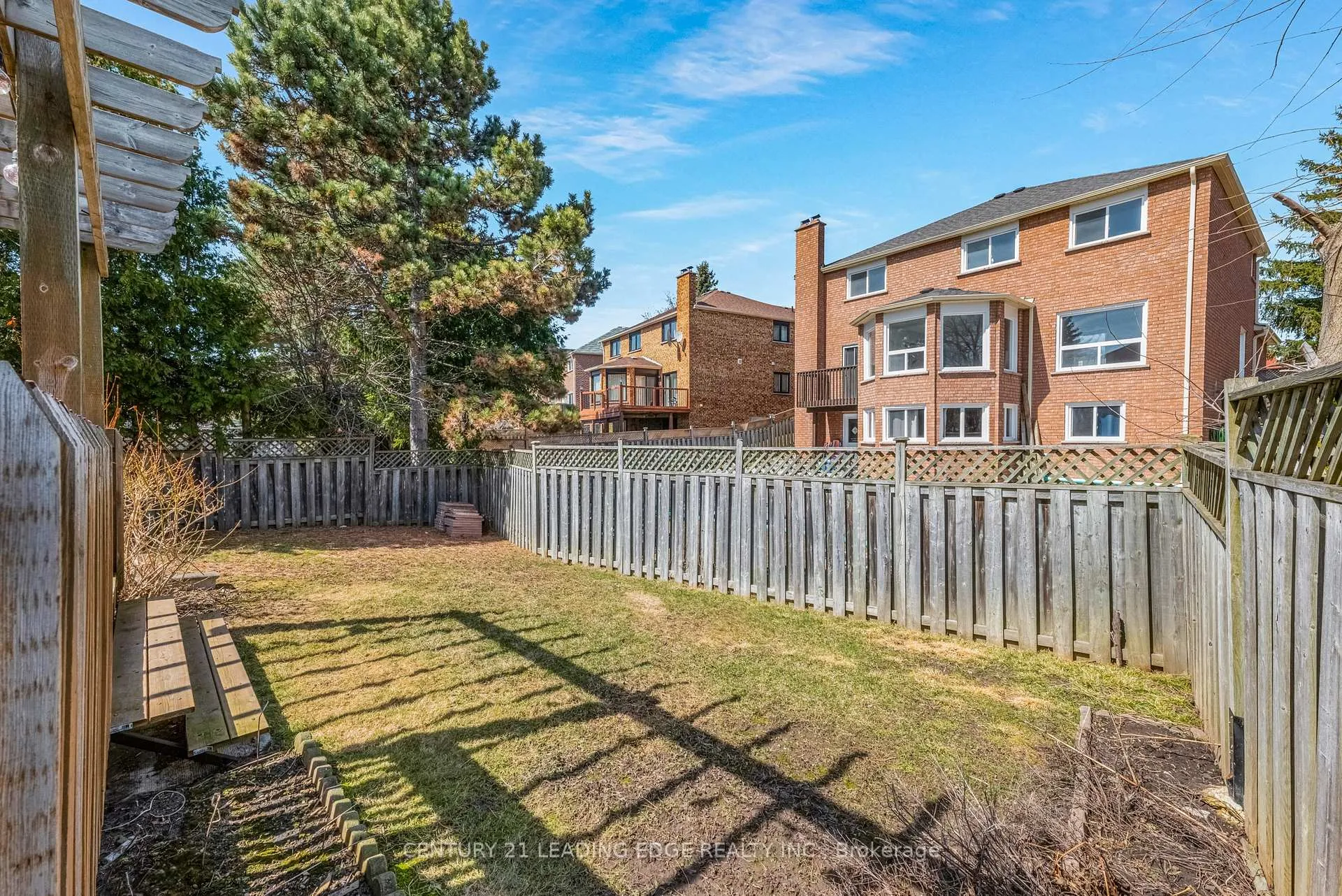 Photo 39 of 22 Havagal Crescent, Markham, Markville — HOMEH