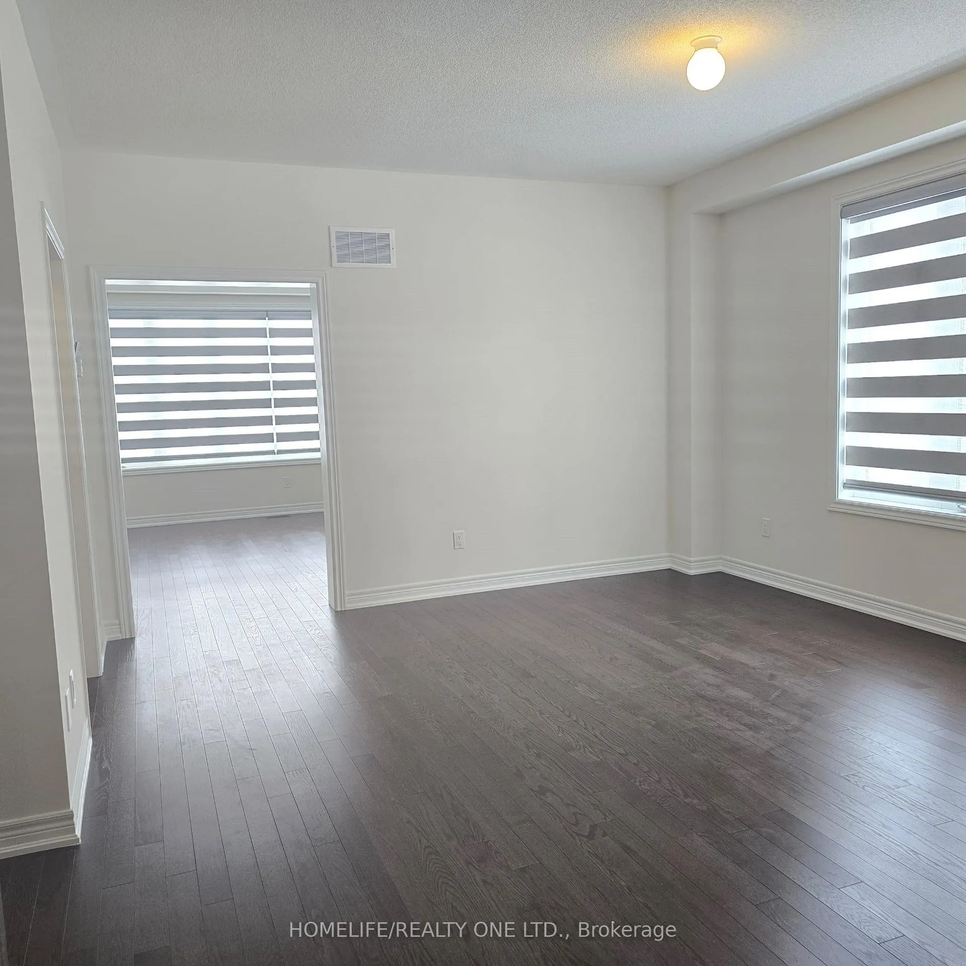 Photo 9 of 1493 Davis Loop S, Innisfil, Lefroy — HOMEH