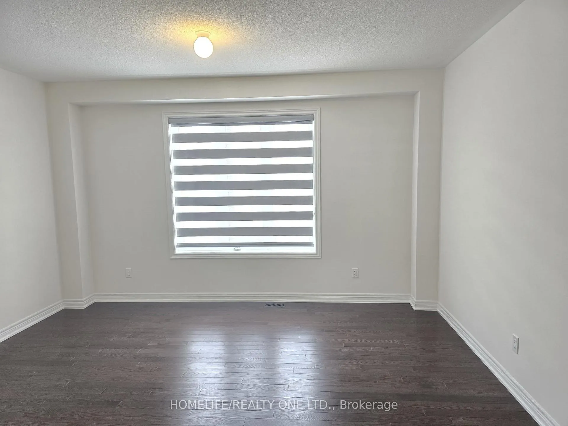 Photo 10 of 1493 Davis Loop S, Innisfil, Lefroy — HOMEH