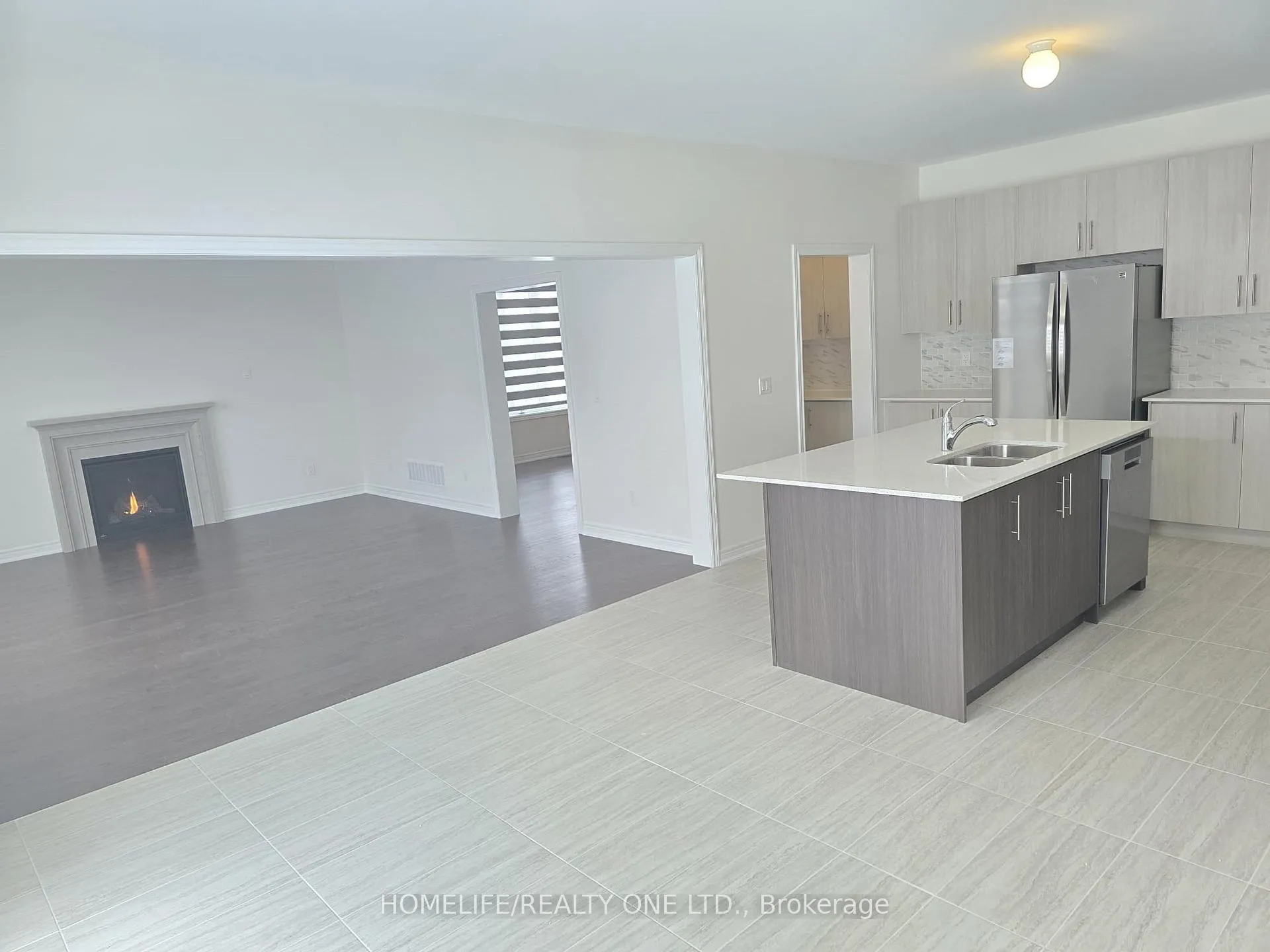 Photo 19 of 1493 Davis Loop S, Innisfil, Lefroy — HOMEH