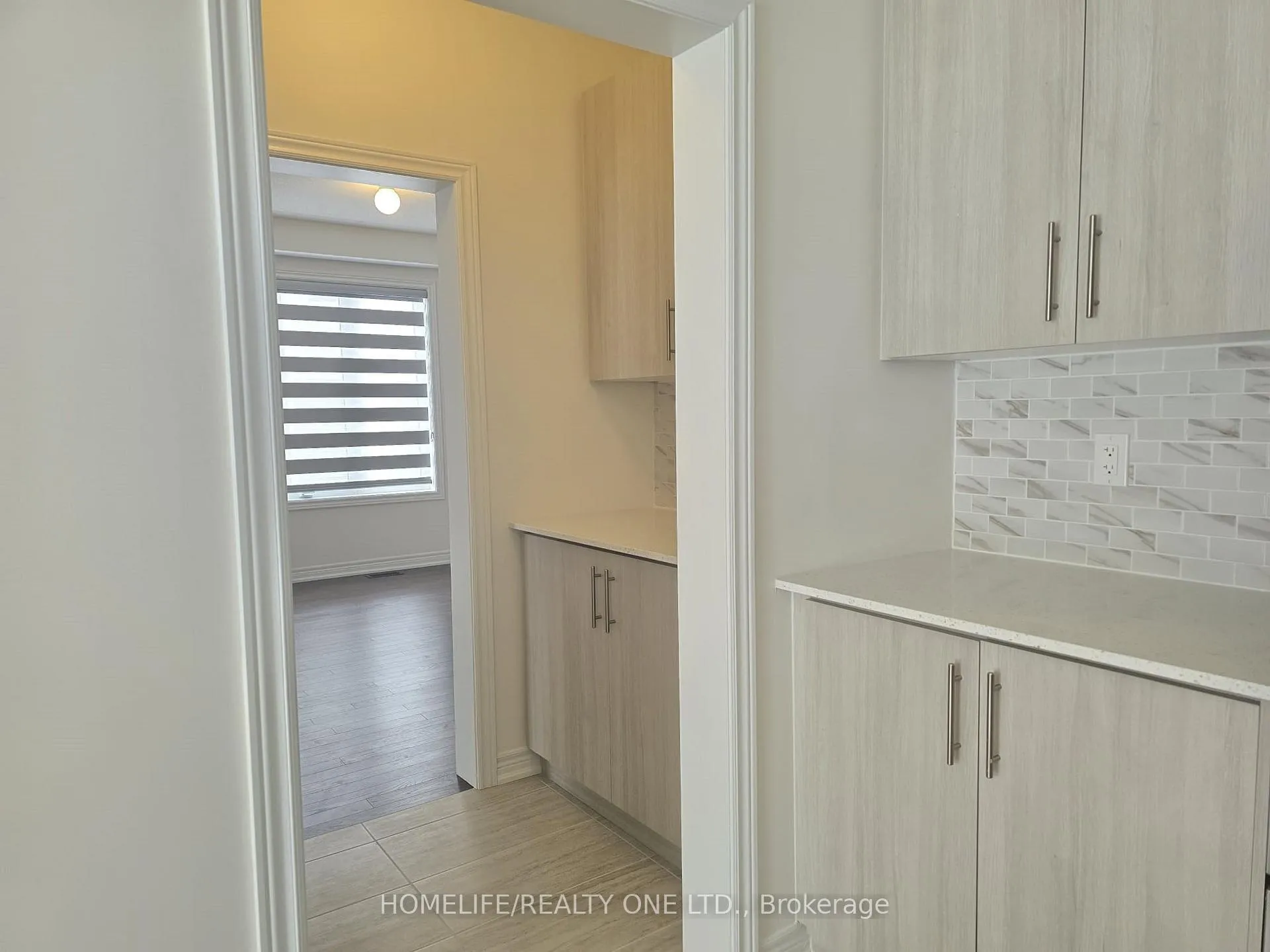 Photo 24 of 1493 Davis Loop S, Innisfil, Lefroy — HOMEH