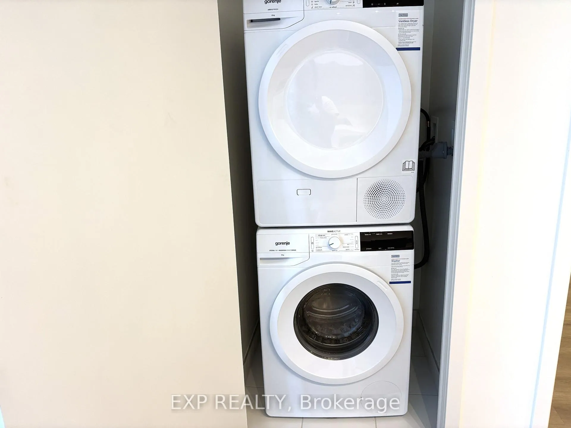 Photo 17 of Unit 1809, 28 Interchange Way, Vaughan, Vaughan Corporate Centre — HOMEH
