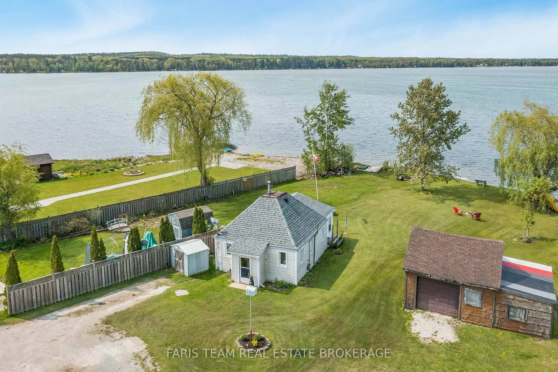 Photo 3 of 5632 Penetanguishene Road, Springwater, Elmvale — HOMEH
