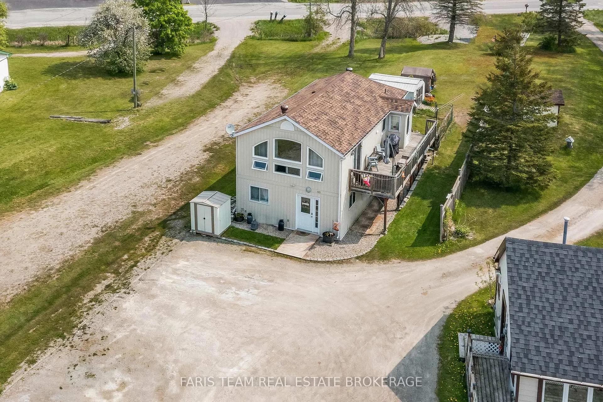 Photo 4 of 5632 Penetanguishene Road, Springwater, Elmvale — HOMEH