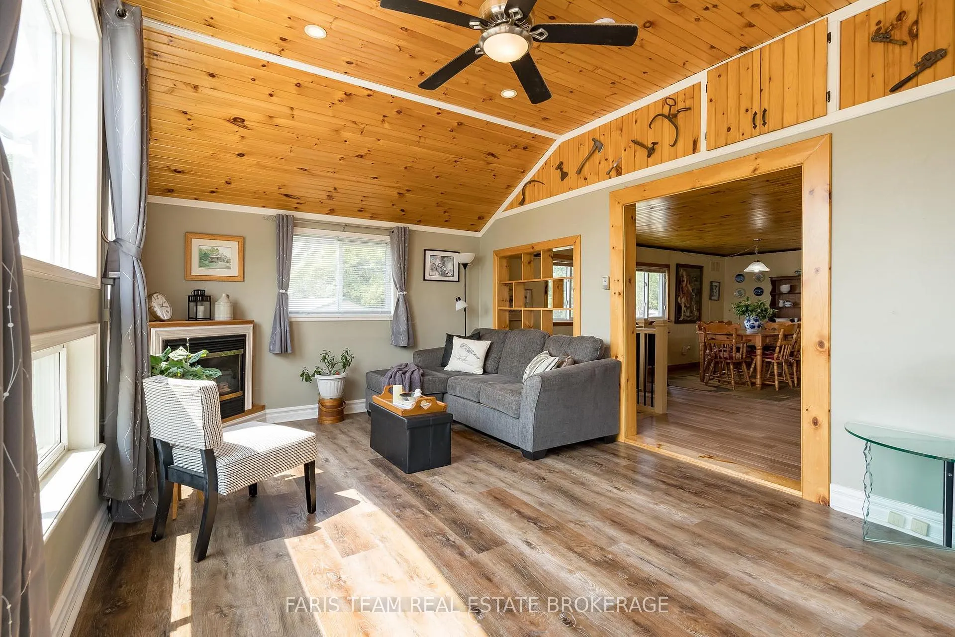 Photo 10 of 5632 Penetanguishene Road, Springwater, Elmvale — HOMEH